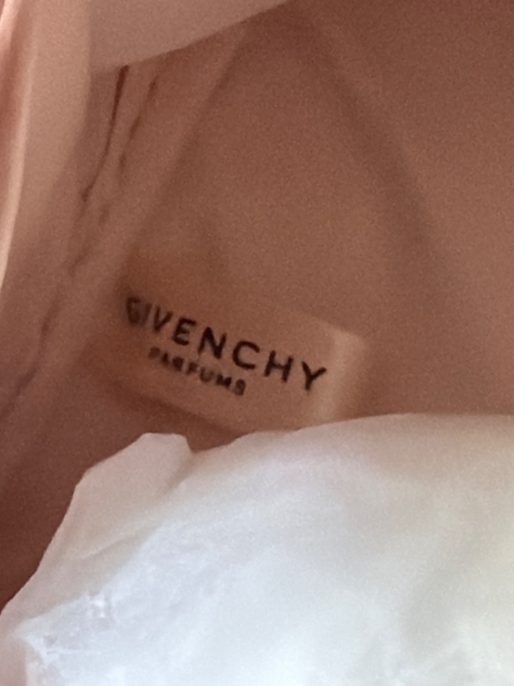 Givenchy - Picture 11 of 11